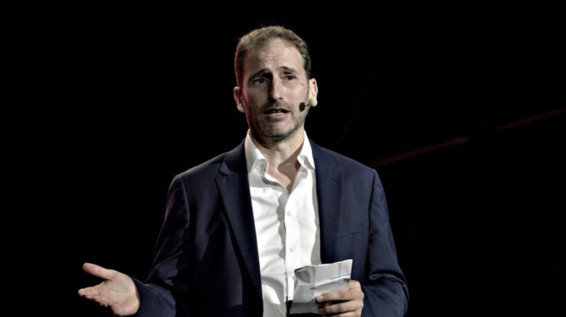 «Che fa il lobbista di Huawei a Chigi?» Casaleggio da Giuseppi irrita gli Usa