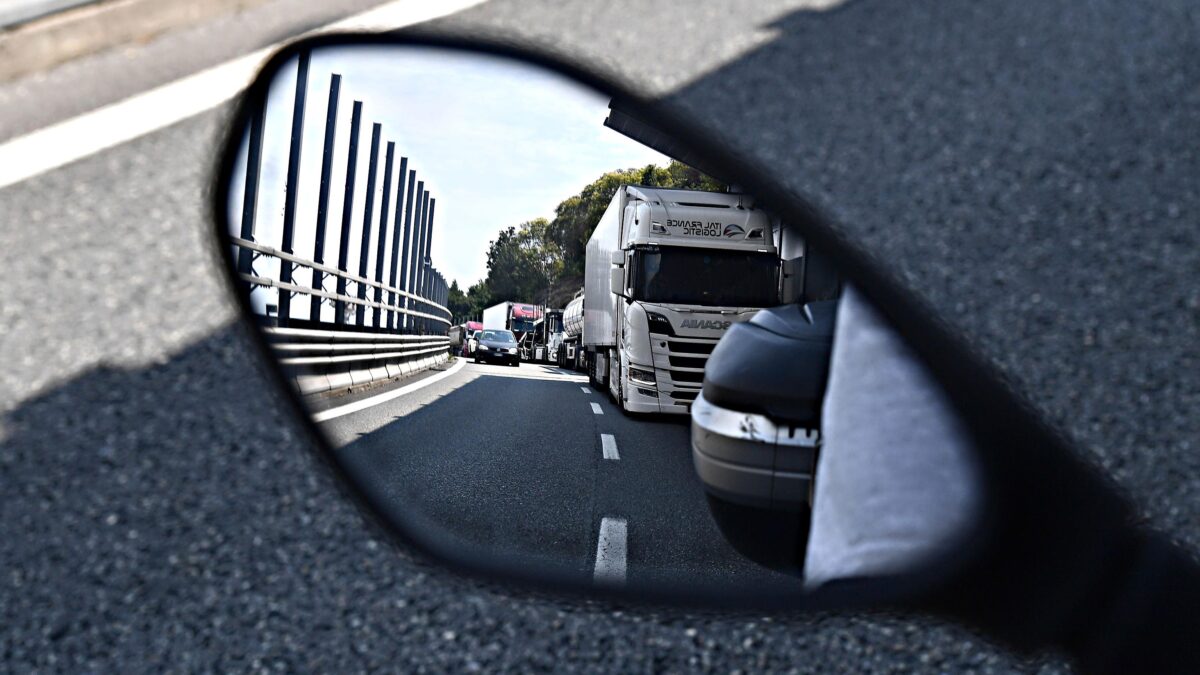 Il caos su Autostrade scatena l’interesse dei player stranieri