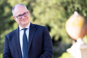 Gualtieri insiste per chiedere il Mes. Pd e M5s vicini allo scontro finale