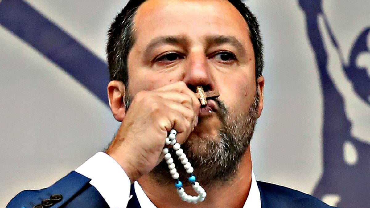 La nuova legge punirà anche le preghiere