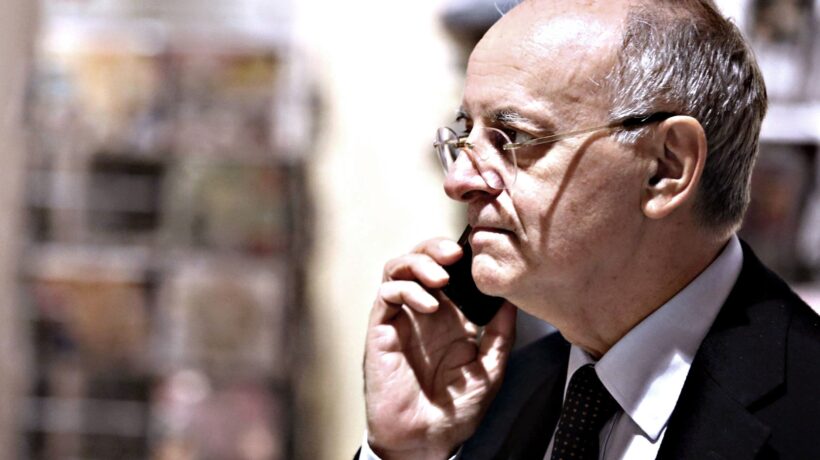 Davigo prova a resistere e scarica Ardita