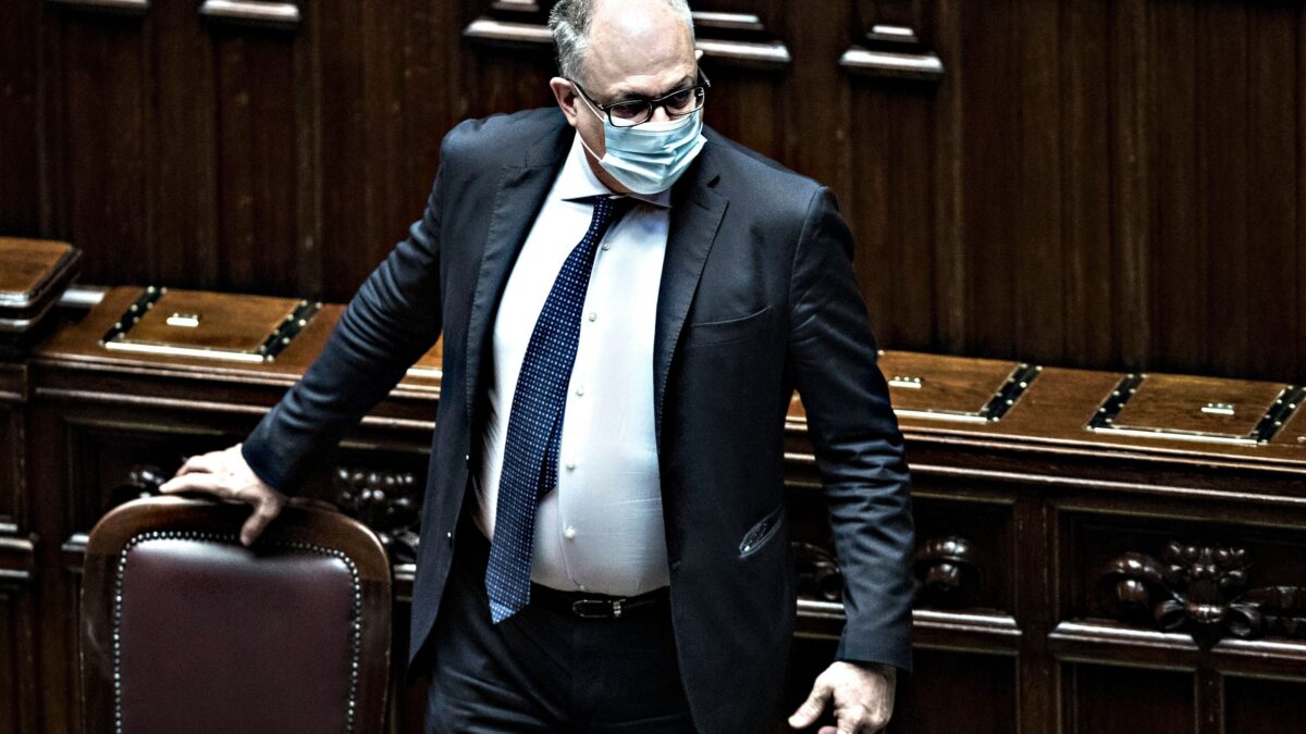 L’extra deficit sale a 25 miliardi: in Aula il governo è appeso al soccorso azzurro