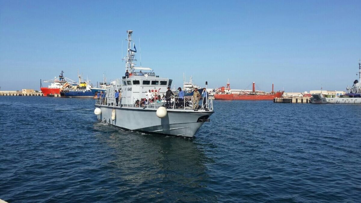 La Guardia costiera non c’entra nulla con i migranti uccisi nel porto libico