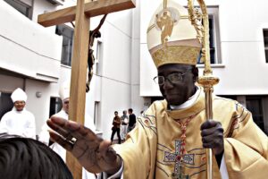 «L’imposizione sanitaria non può arrivare a vietare il culto religioso»