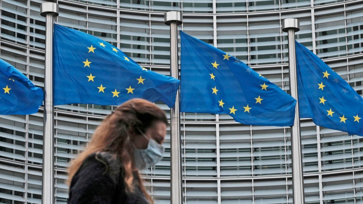 Un mostro obeso e vorace si aggira in Europa