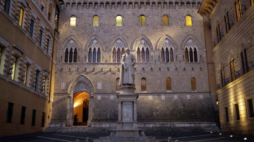 Mps chiude il semestre in rosso e con richieste danni per 10 miliardi