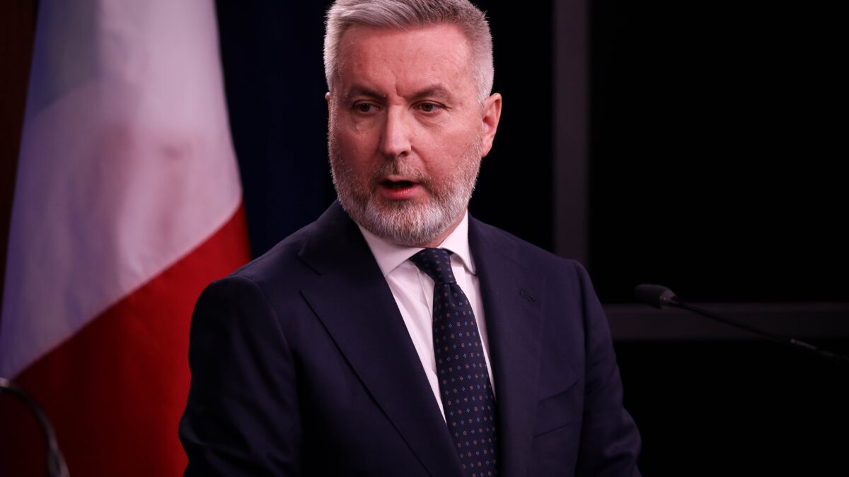 Due ministri dem strappano sul 5G si cinesi