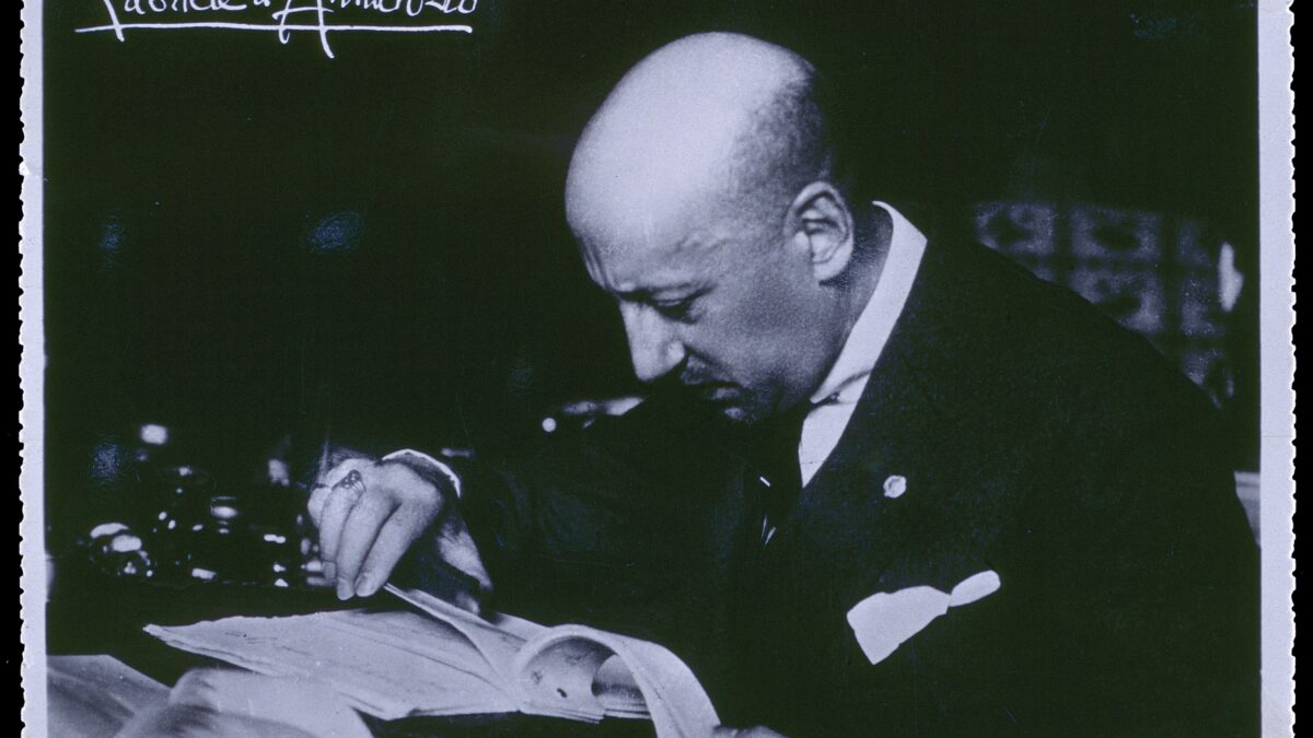 D’Annunzio, goloso di frittate e inventore di liquori e cremini