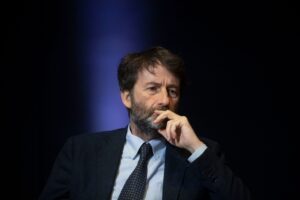 Franceschini dirotta i fondi dell’editoria al cinema