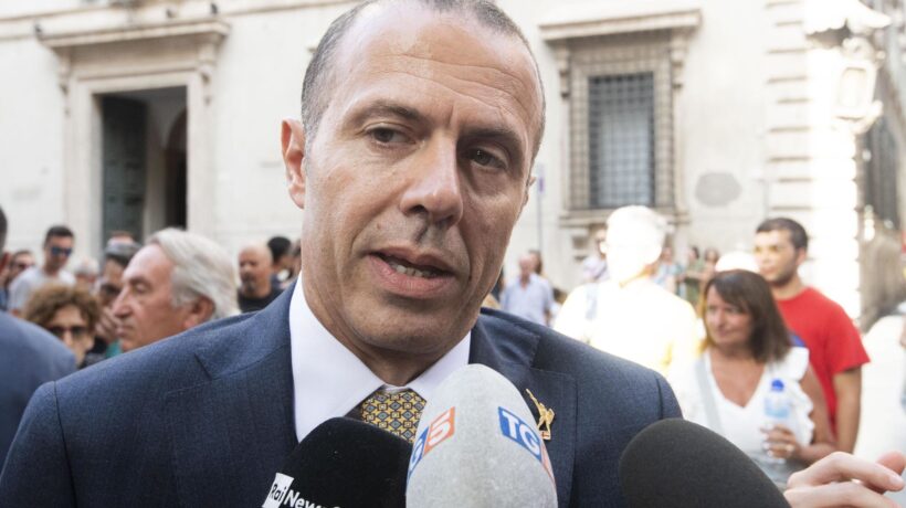 «Il premier ha mentito agli italiani. Non si scherza con la democrazia»