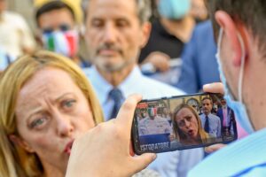 «Il governo sostiene una sola filiera: quella degli scafisti»