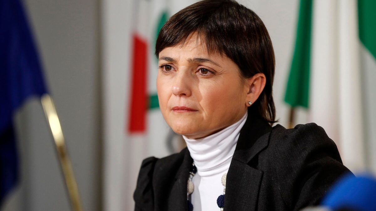 Tridico si autoassolve ma la sua difesa è costellata di buchi