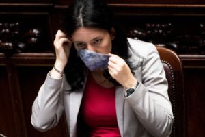 L’ultimo disastro del ministro Azzolina. Altro che vittima, è solo una incapace