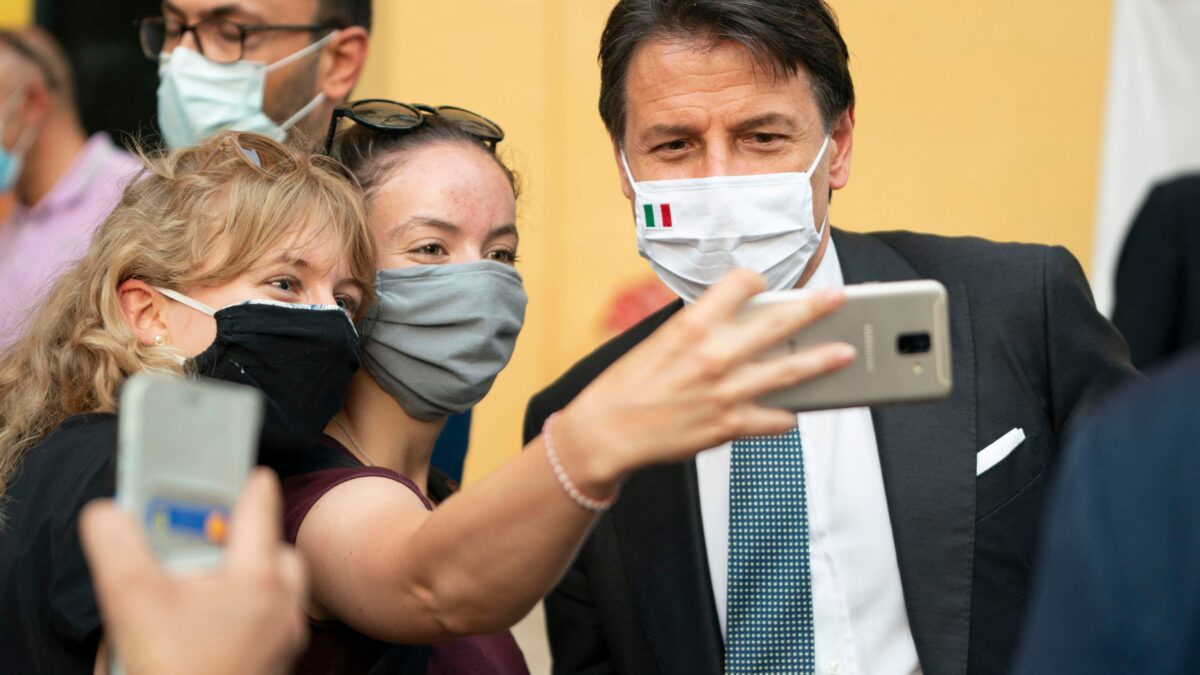 Tira un’arietta di regime
