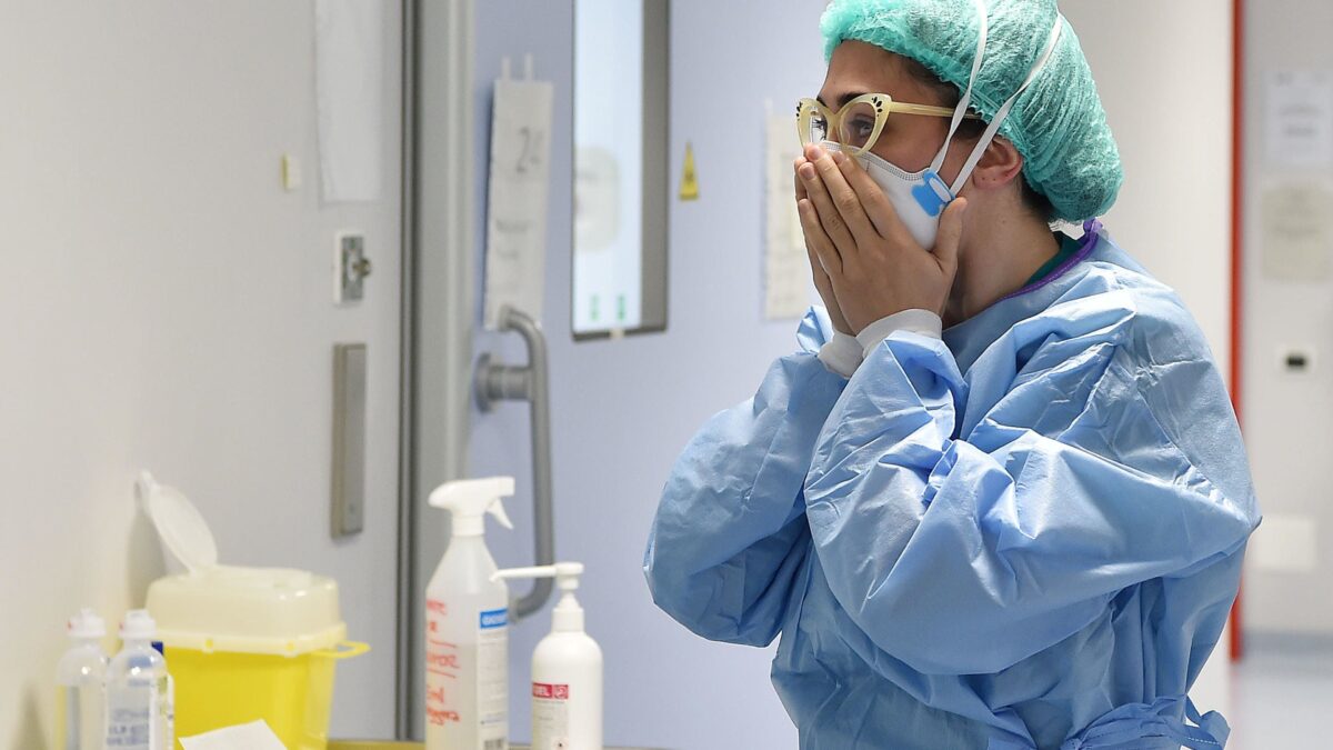 Il terrore sanitario fa tollerare al popolo intimorito leggi liberticide