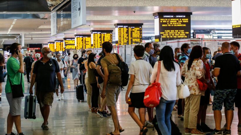 Domenica di caos sui treni della Speranza