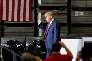 I gufi dem speravano ma l’economia Usa riprende