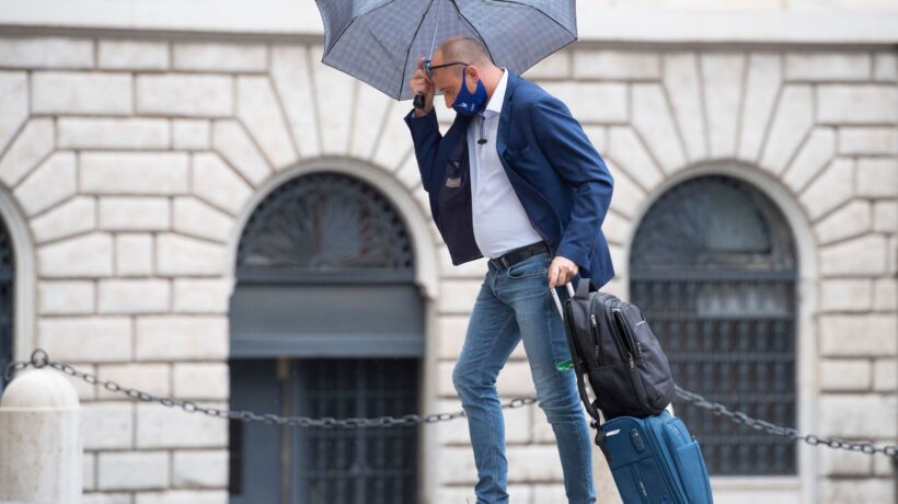 Il Garante si allinea: «Pubblicate i nomi di quei tre deputati»