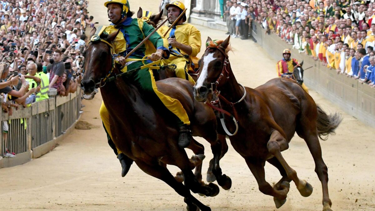 A Siena il post Covid è senza Palio e senza pallone. «Ma grazie al turismo ne usciremo»