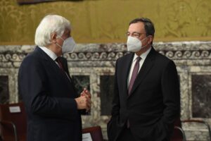 Nella stanza dei bottoni si odono solo piagnistei