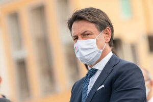 Conte preferisce i congiunti al congiuntivo