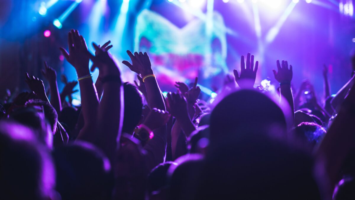 Stop alle discoteche: la parola passa al Tar