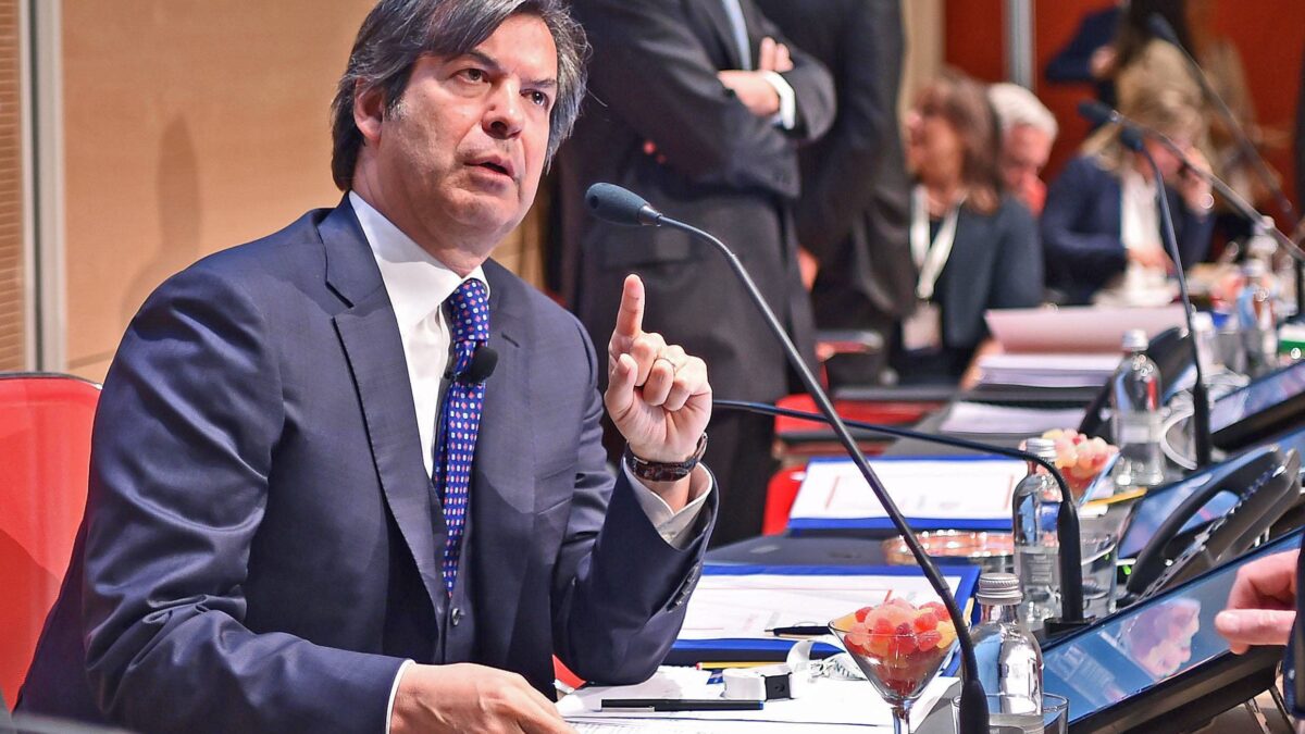 Conquistata Ubi adesso Intesa sorpassa Santander e tallona i francesi