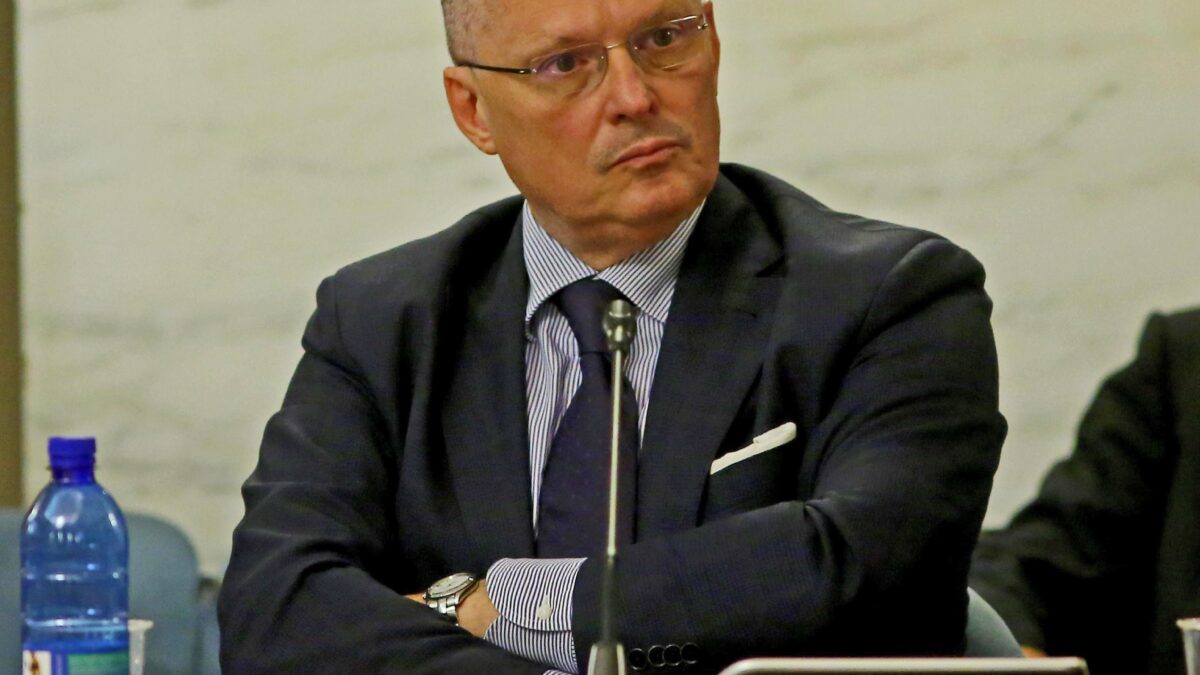 Ricciardi la butta lì: «Le Regionali potrebbero saltare»