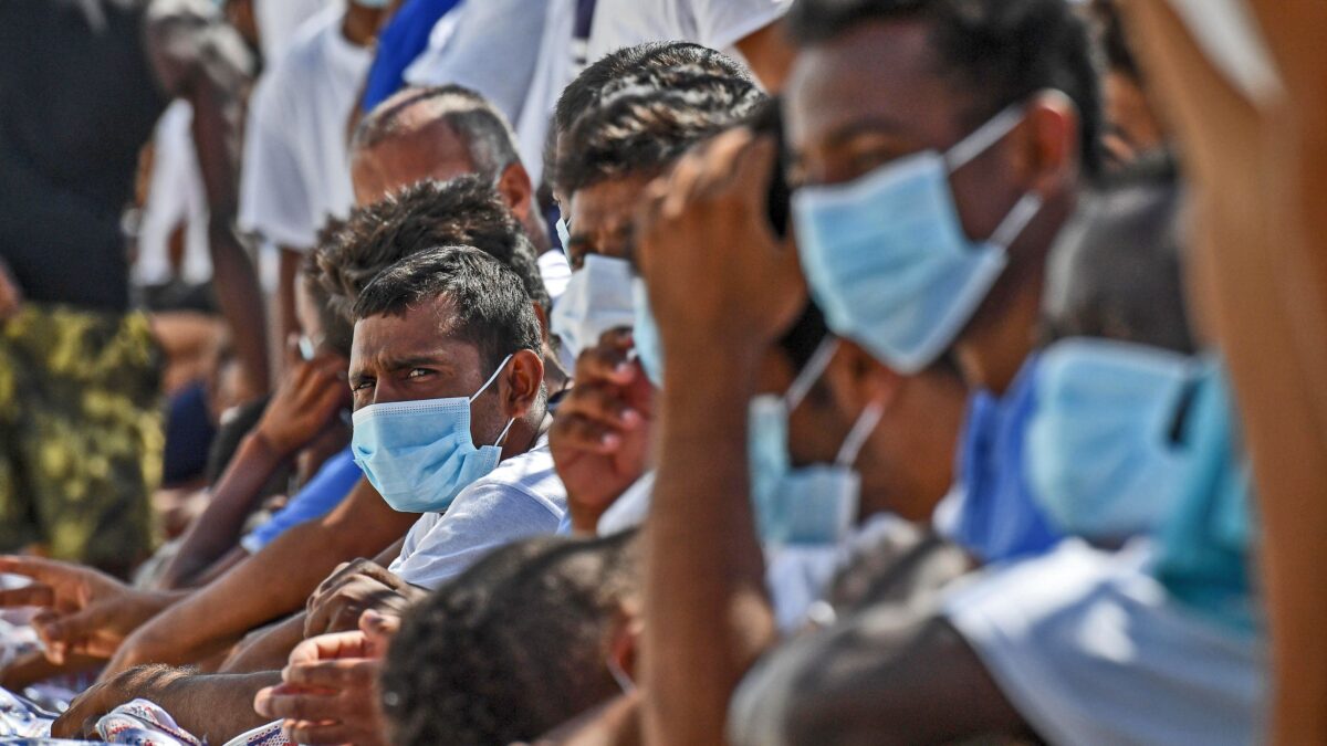 «Lampedusa ora non è più sicura». Il sindaco attacca Giuseppi il muto
