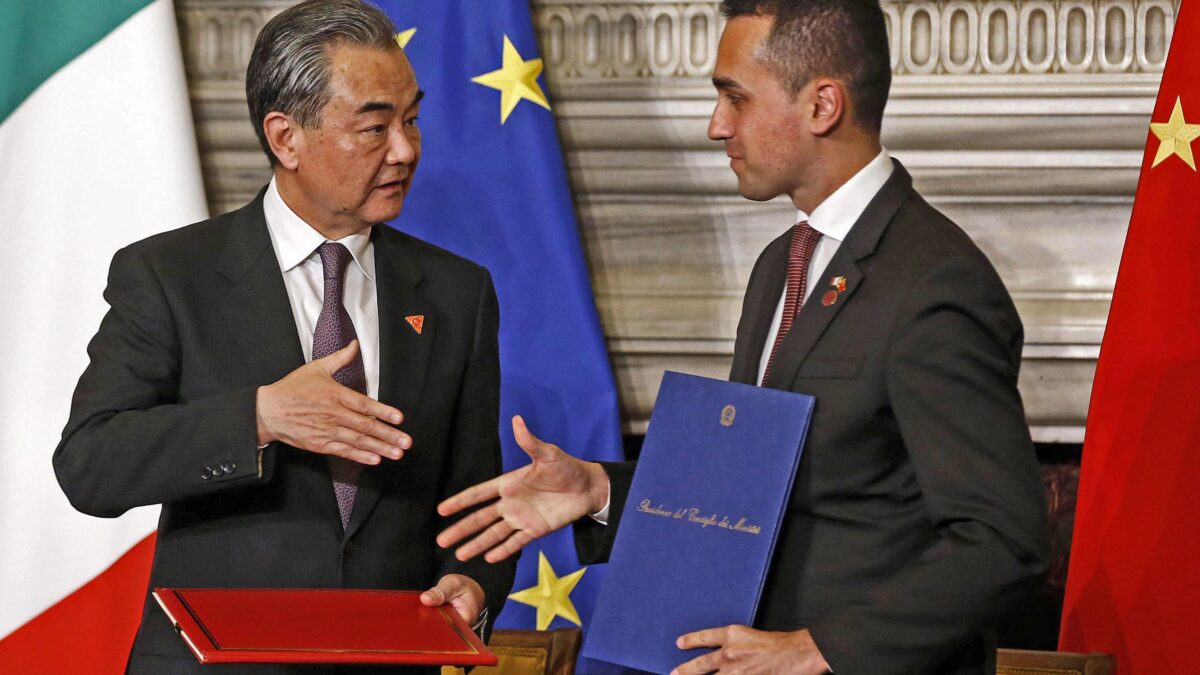 Blindata la visita in Italia di Wang Yi che suggella il «tradimento» sul 5G