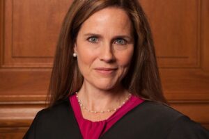 Amy Barrett, la magistrata di Trump che spaventa i fan dei «nuovi diritti»