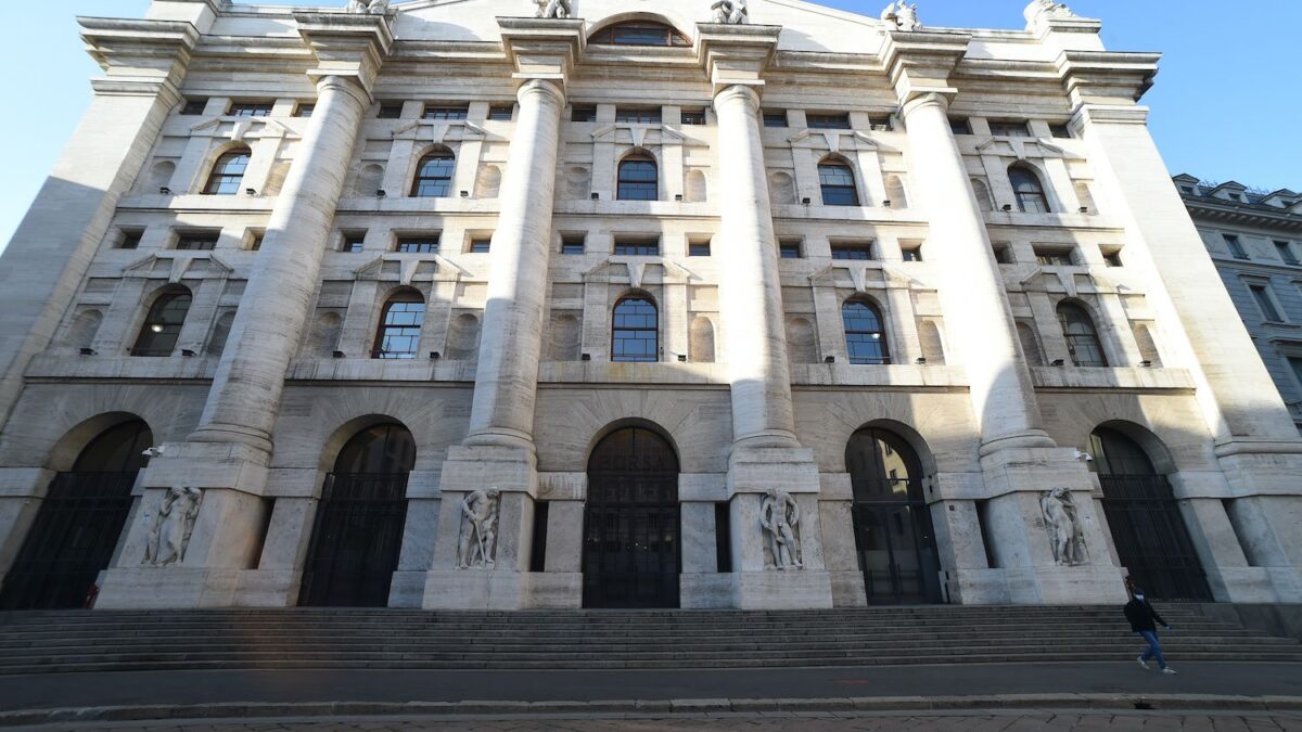 Piazza Affari, zampata francese assieme a Cdp