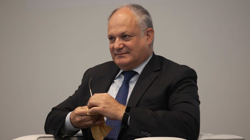 Le bugie di Renzi e Gualtieri spingono il Mes