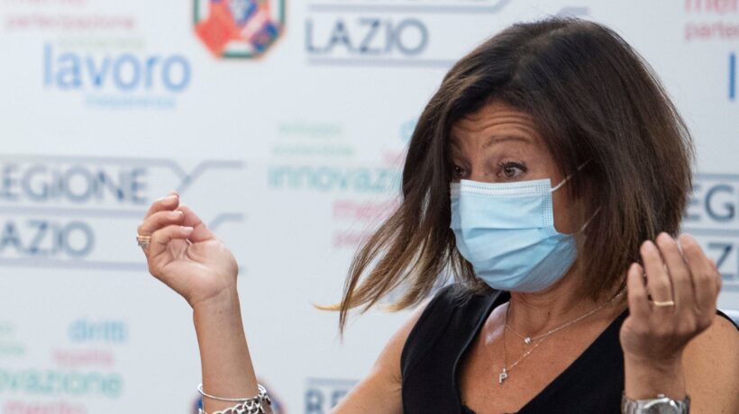 La De Micheli delira. «Pista ciclabile tra Sicilia e Calabria»