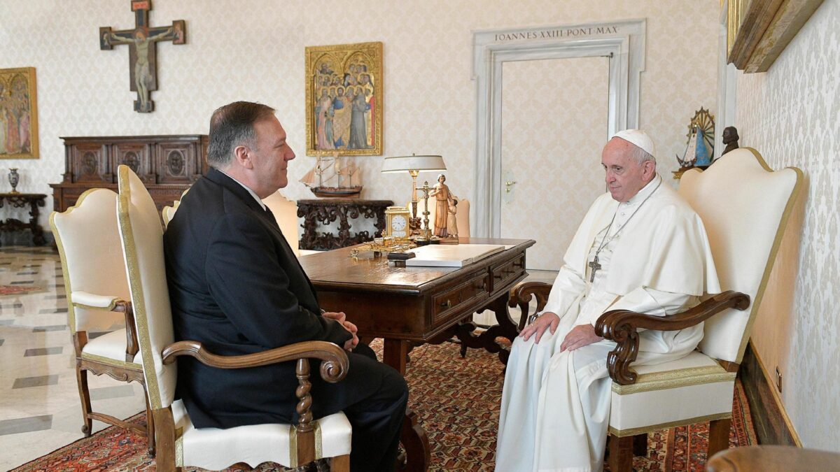 Pompeo: «Basta accordi Vaticano-Cina sui vescovi»