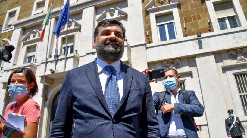 I magistrati si auto assolvono: a loro è consentita la raccomandazione per farsi promuovere