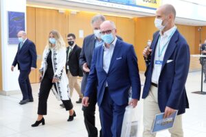 Accusano gli altri, ma chi gioca sporco con il coronavirus oggi sta al governo
