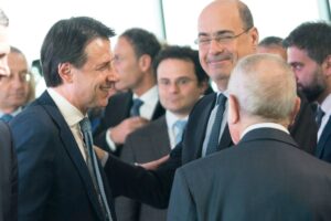 Il governo pronto alla sanatoria per i dirigenti irregolari di Zingaretti