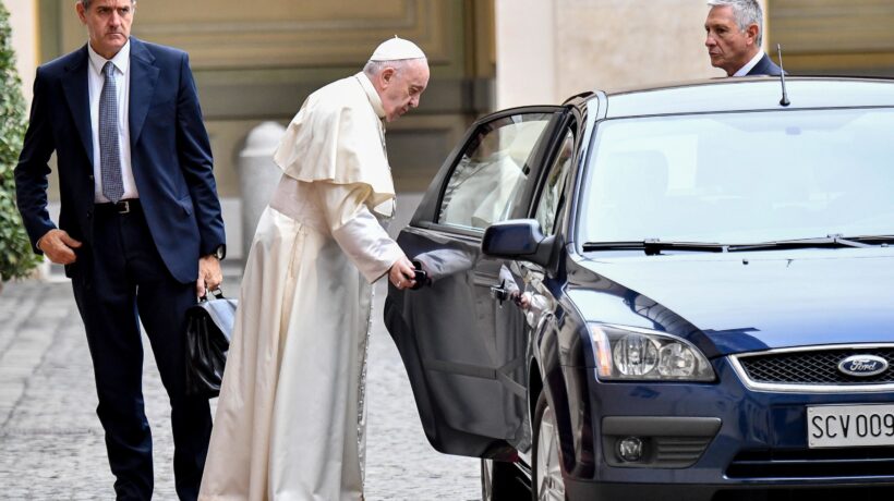 Caos in Vaticano: il Papa non vedrà Pompeo