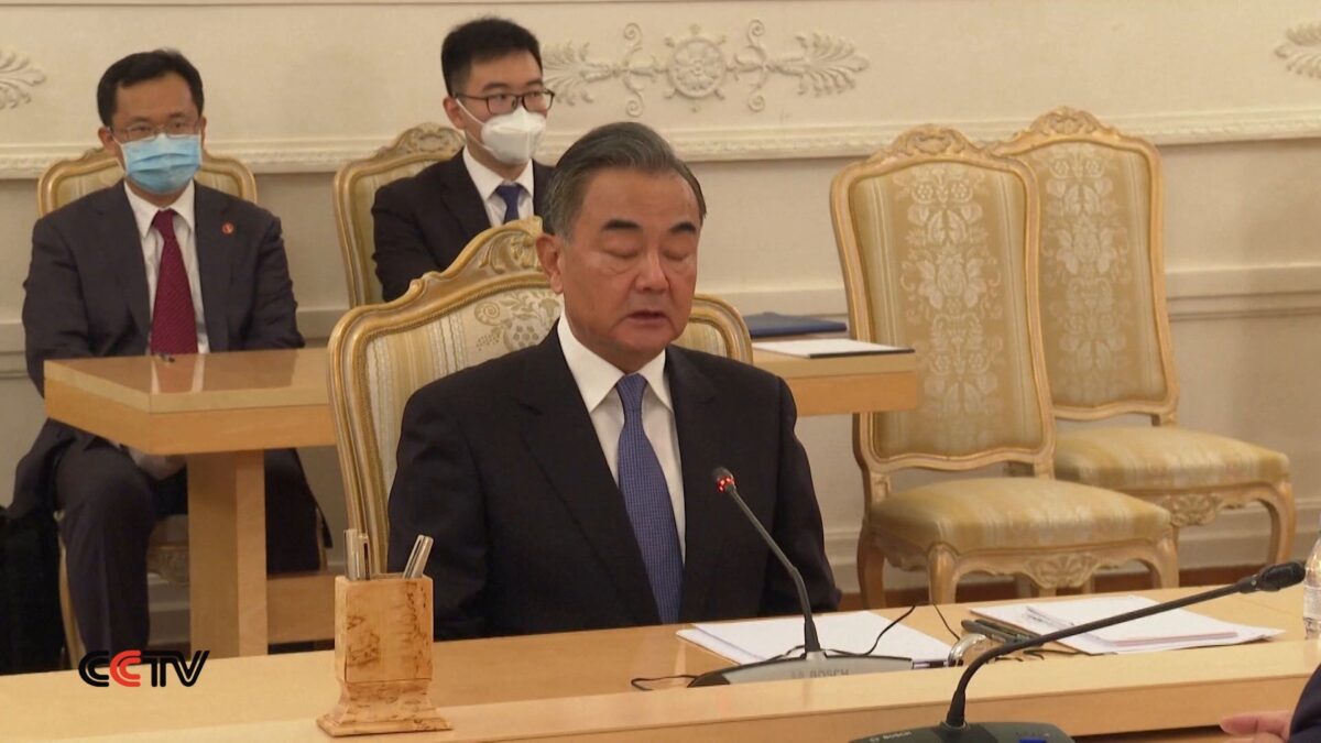 Cina e Russia rafforzano i propri legami per non rimanere indietro
