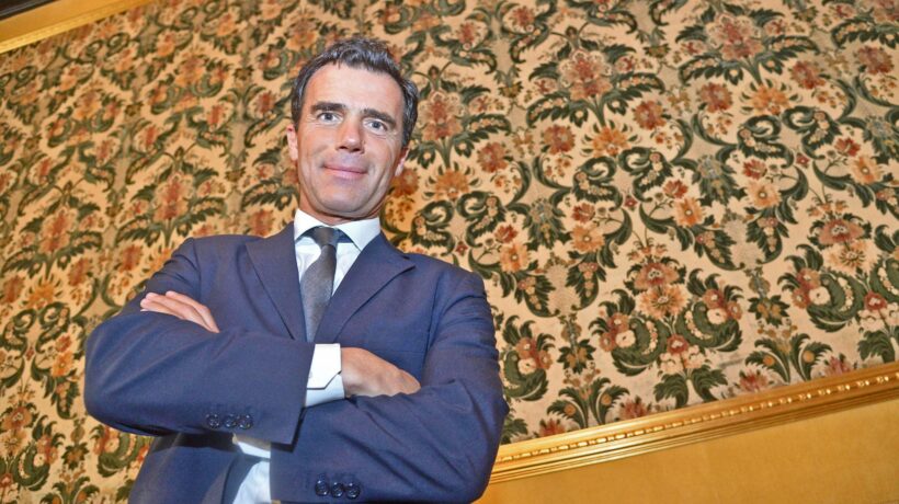 «Sono in Italia i 10 miliardi di euro degli eredi dello scià di Persia»