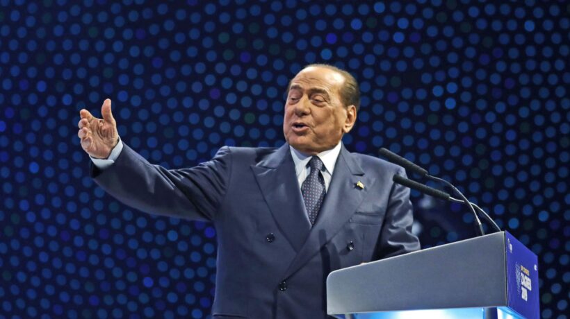 Silvio ricoverato ma sotto controllo. De Benedetti senza vergogna l’insulta