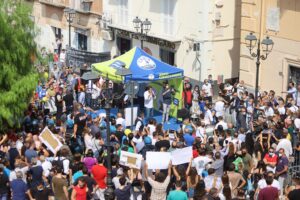 Salvini non può parlare, ma va tutto bene