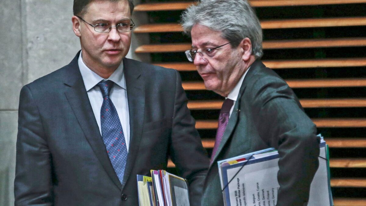 L’Ue dà subito gli ordini al governo. «Noi decidiamo, voi mettete i soldi»