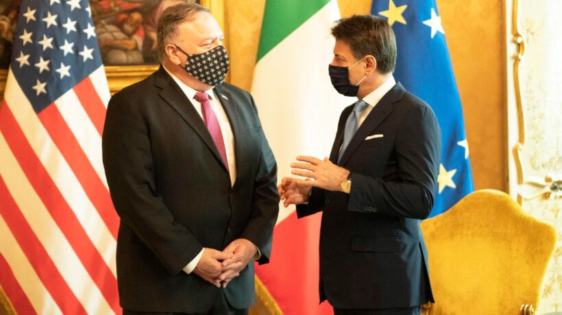 Il governo tenta la recita atlantista. Pompeo non la beve: «La Cina vi usa»