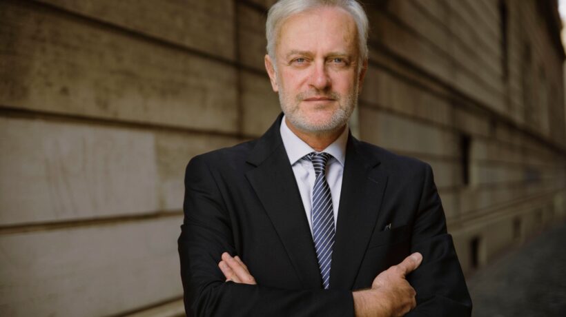 Aldo Maria Valli: «Non siamo più cittadini, ma degli ammalati»