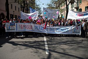Per difendere la vita e la famiglia non serve un altro partito cattolico