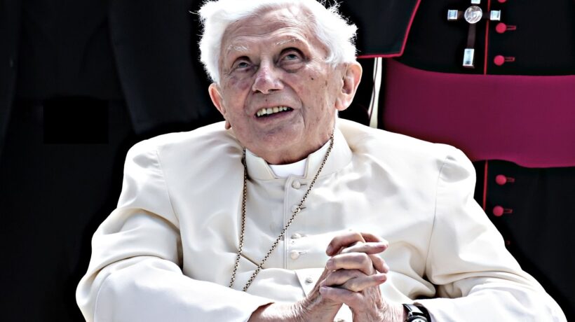 L’Occidente a Ratisbona ha tradito Ratzinger per sottomettersi all’islam