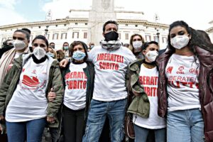 Anziché liberare i pescatori in Libia il governo dice che hanno sbagliato