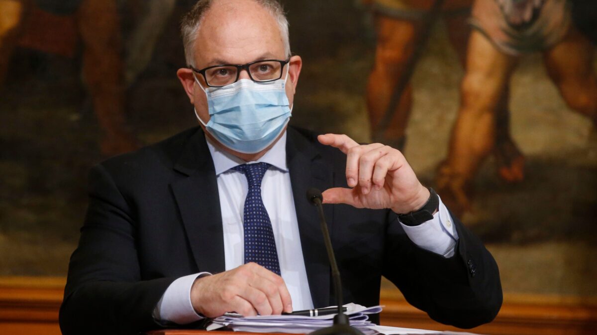 Gualtieri festeggia il rimbalzo del Pil ma l’Italia rischia di perdere il 10%